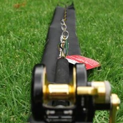 Catch Pro Series JGX5000 + Acid Wrap Jigging Combo 30kg Drag 5ft 2in 1 Piece 200-400 Gram Rod & Reel Combos